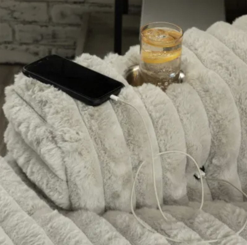 Comfy Lounger w Phone Charger & Cup Holders - LDH Furniture