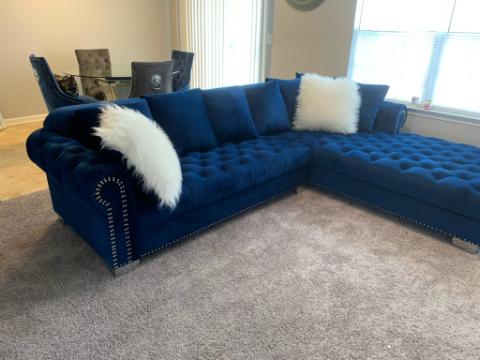 Divine 2PC Tufted Velvet Sectional w Pillows - LDH Furniture
