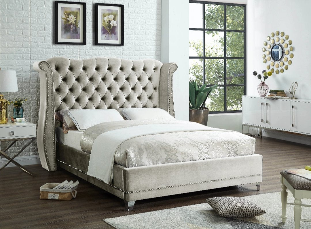 MS Gracie Tufted Velvet Platform Bed - LDH Furniture