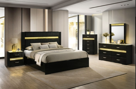Lucinda 4-Piece Bedroom Set, Queen/King Bed, Dresser, Mirror, Nightstand